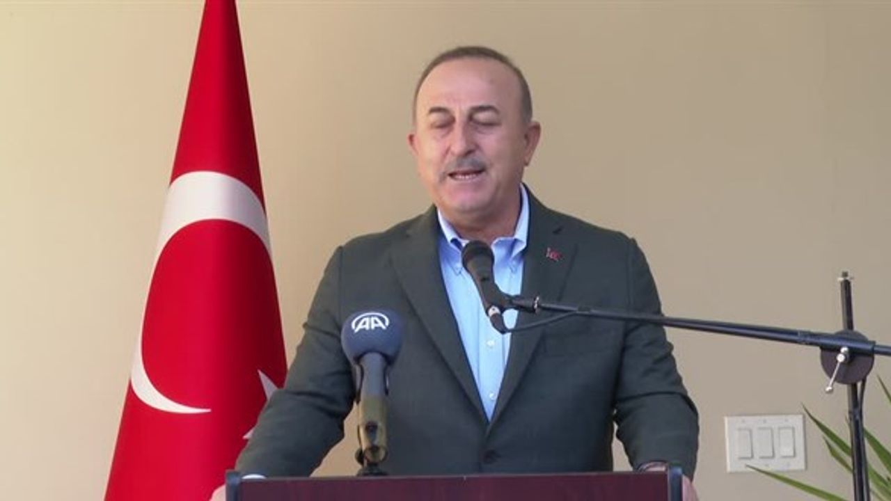 Dışişleri Bakanı Çavuşoğlu, Türkiye'nin Los Angeles Başkonsolosluğu'nda konuştu