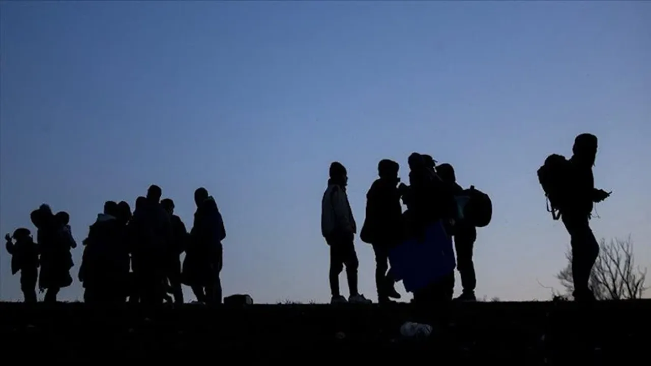 Türkiye’de son bir haftada 3 bin 38 düzensiz göçmen sınır dışı edildi