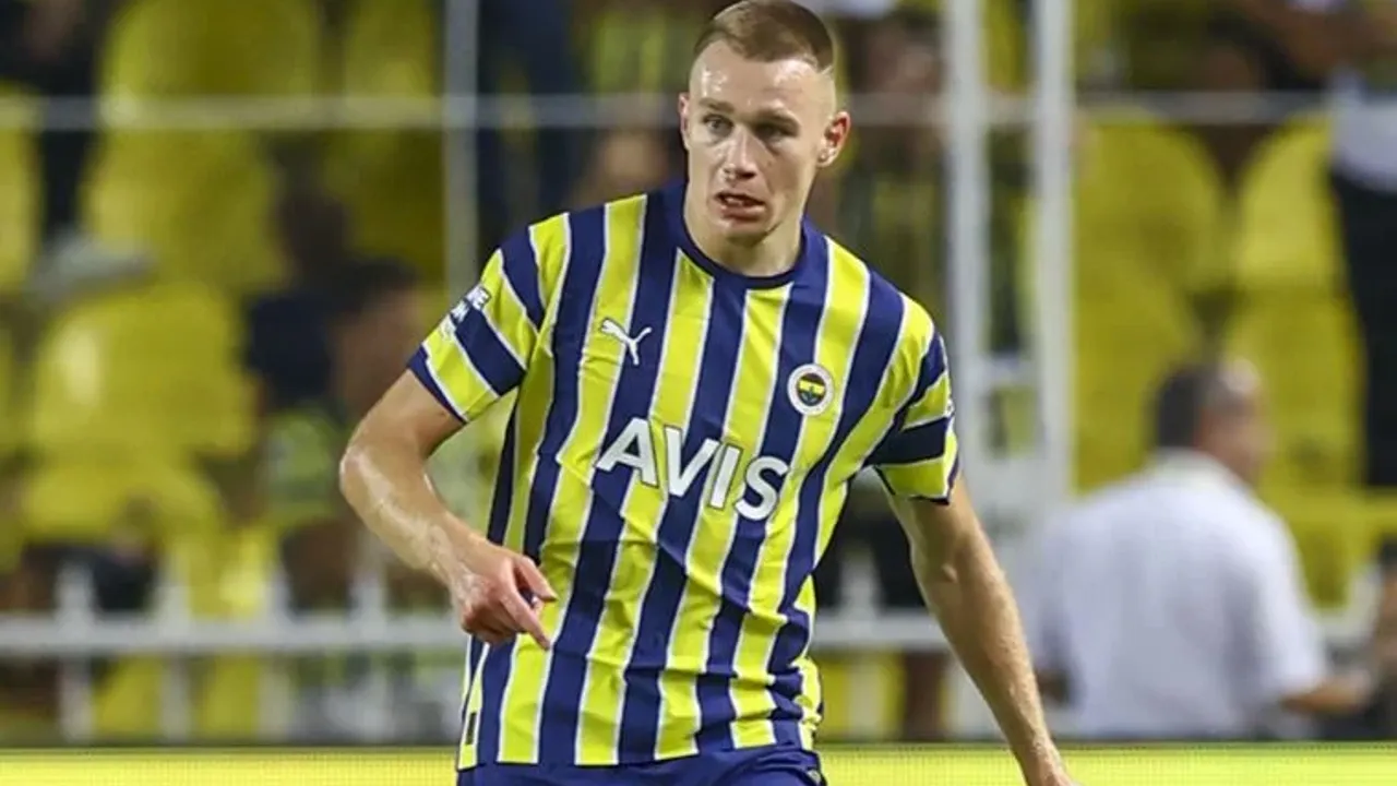 Fenerbahçe'den Attila Szalai için transfer kararı!