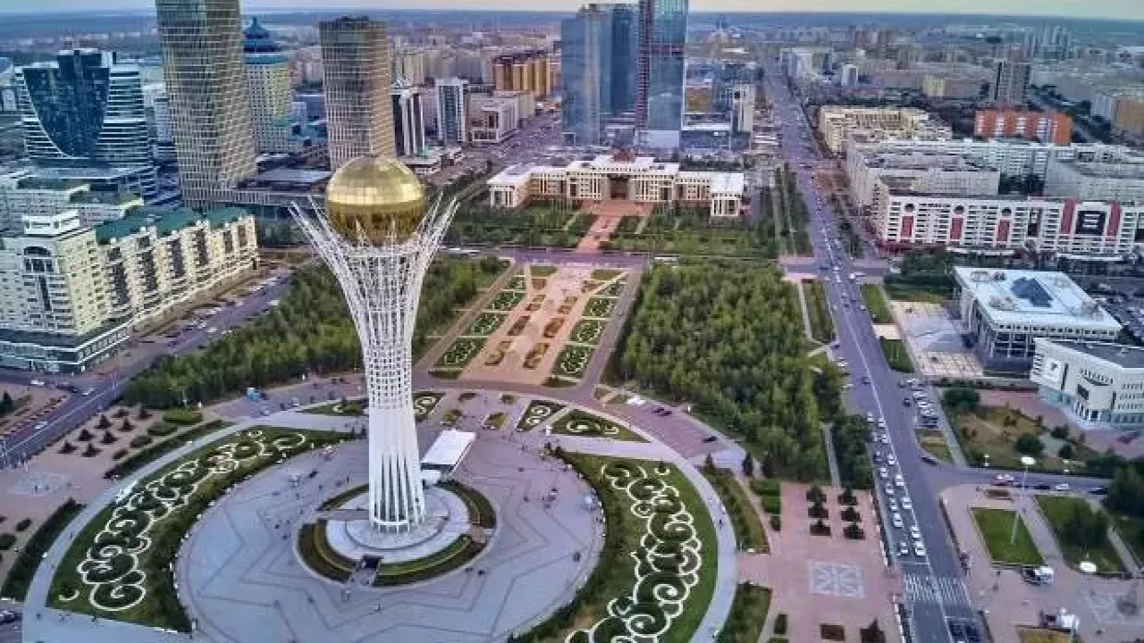 Kazakistan'ın başkentinin adı yine değişti