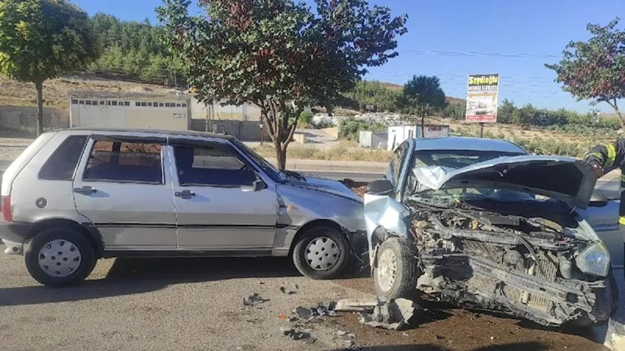 Kilis’te korkunç kaza! İçlerinde polis ve jandarmalarında olduğu 8 kişi yaralandı