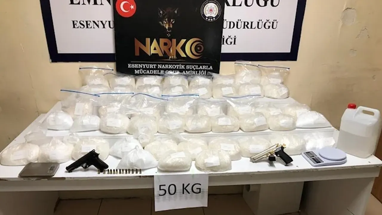 İstanbul'da yapılan operasyonda 50 kilogram uyuşturucu ele geçirildi