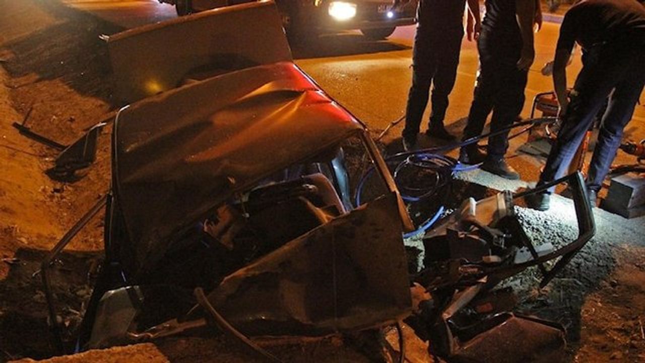Hatay'da kontrolden çıkan otomobil devrildi: 1 kişi hayatını kaybetti
