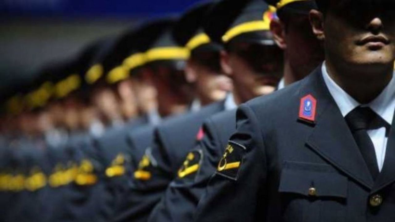 Jandarma sınavında usulsüzlük! 7 bin FETÖ şüphelisi tespit edildi -  Kamudanhaber İnternet Sitesi