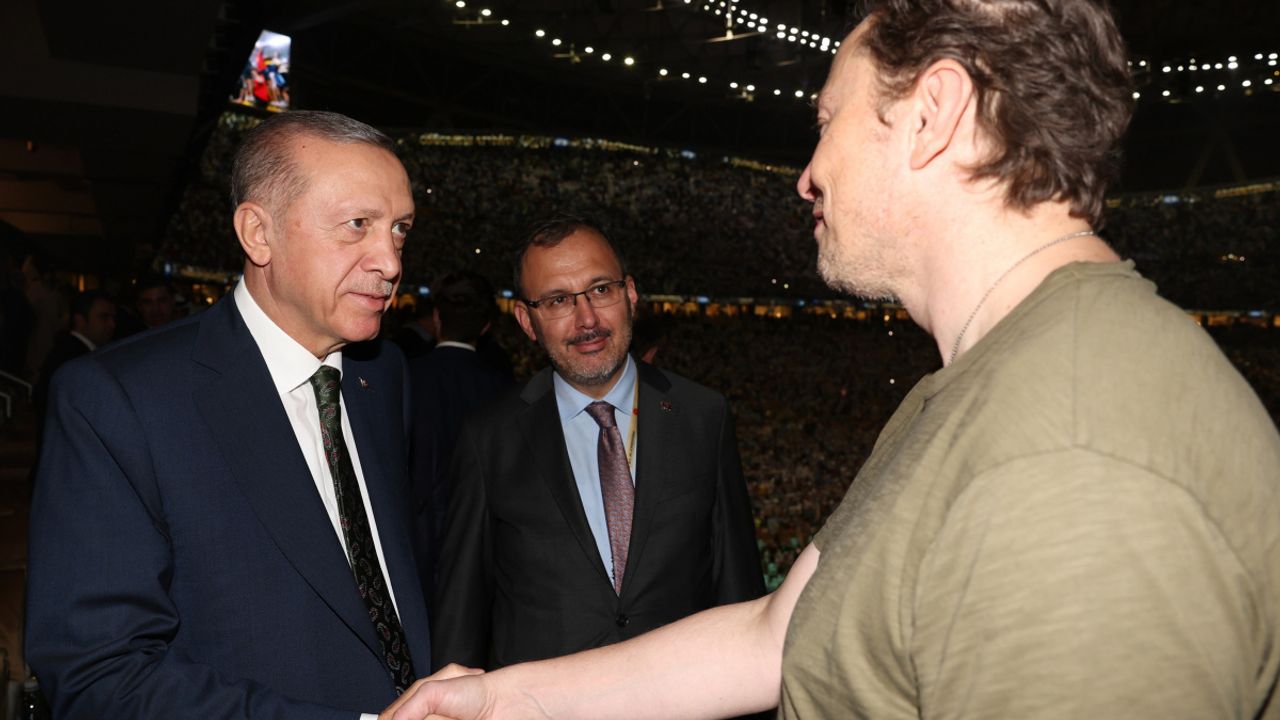 Cumhurbaşkanı Erdoğan, Elon Musk ile Katar'da buluştu!