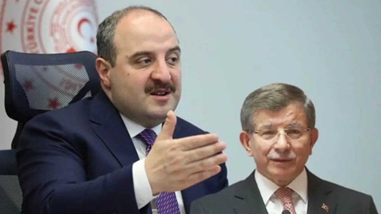 Ahmet Davutoğlu'nu Bakan Varank Tiye Aldı
