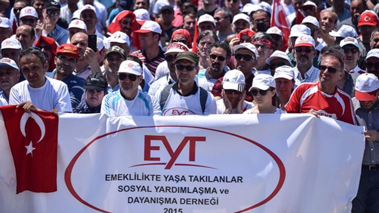 AK Parti Grup Başkanvekili Emin Akbaşoğlu EYT'lilerin ilk maaşlarını alacağı tarihi verdi