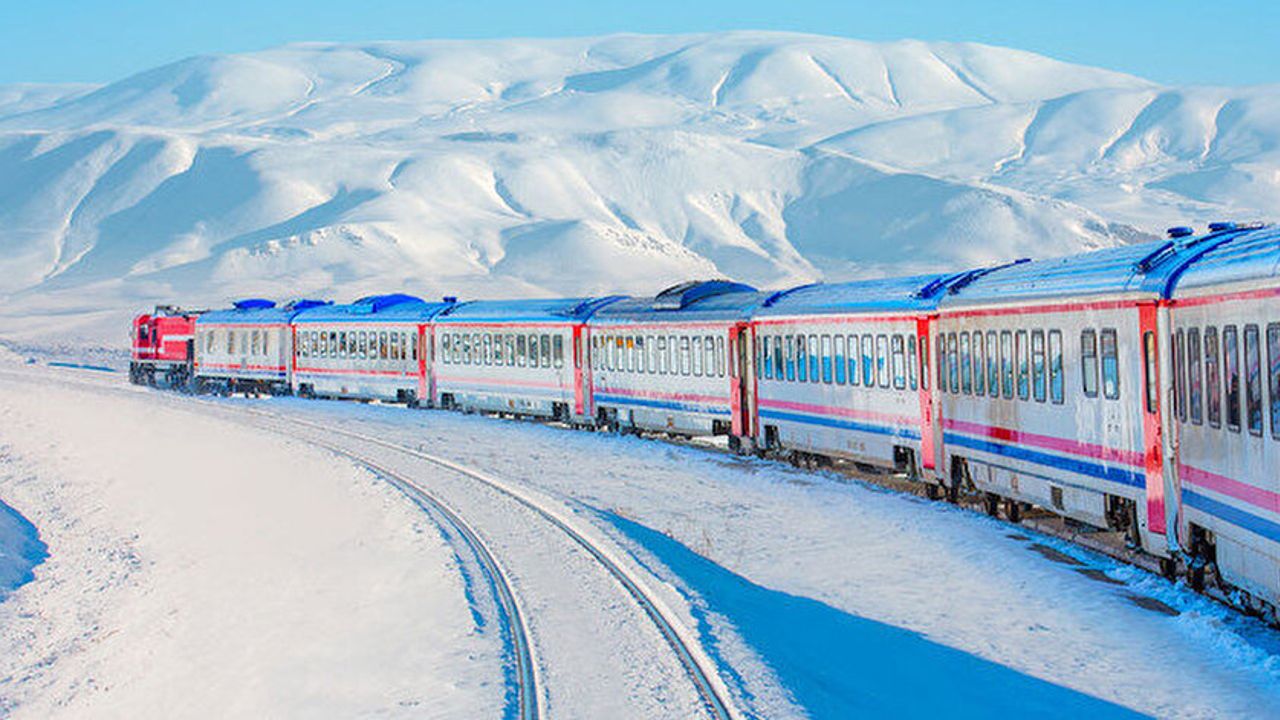 Kars - Erzurum ekspresi başlıyor! Turistik trende rota nasıl?