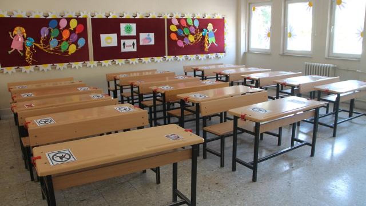 Valilikten son dakika açıklaması geldi: İstanbul'da riskli 93 okuldaki öğrenciler başka okullara nakledilecek
