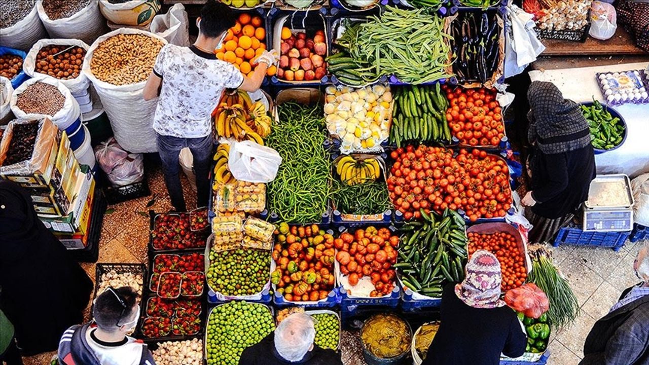 İzmir'de Üretilen Sebze ve Meyve Miktarı Yarı Yarıya Azaldı !