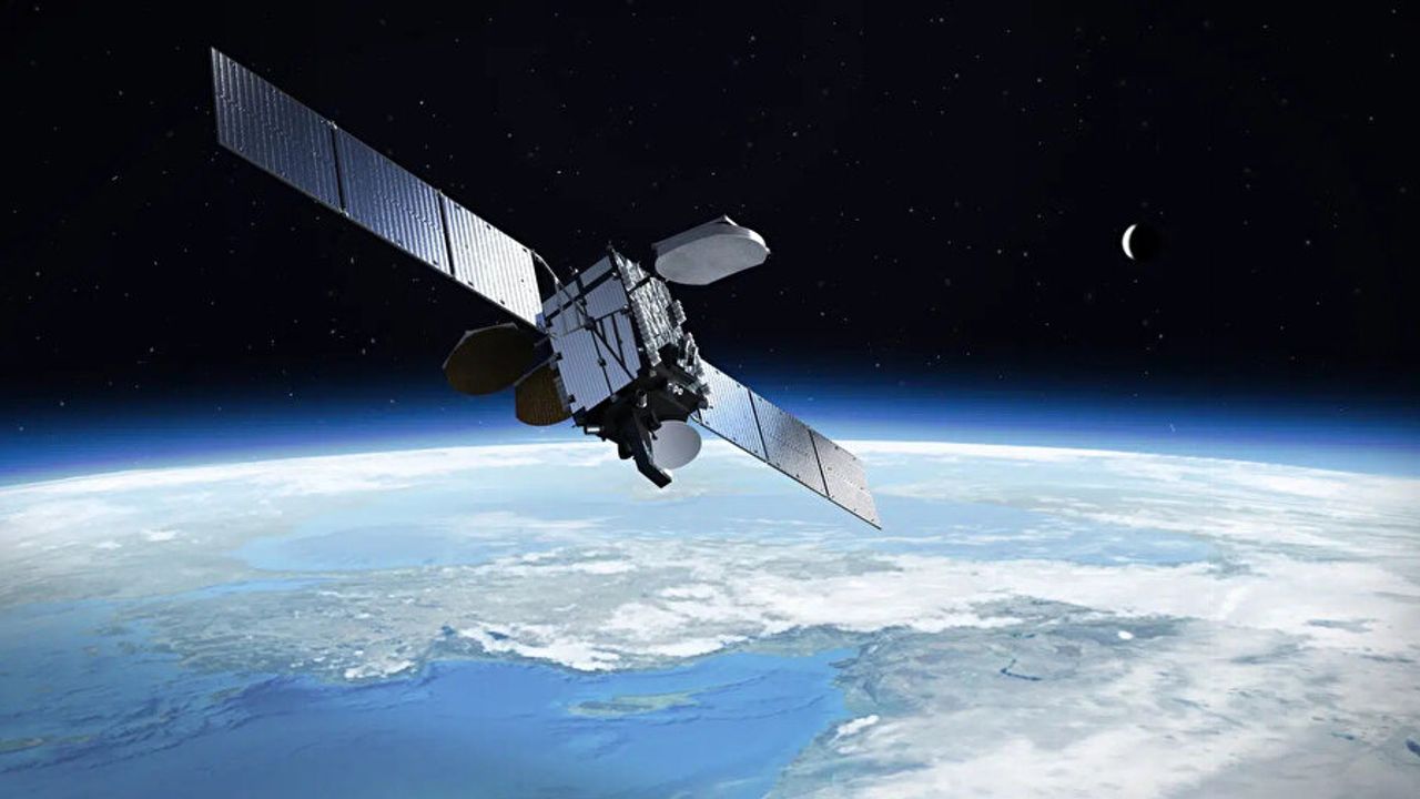Türksat uyduları, deprem bölgesindeki internet hizmetini sağlıyor!