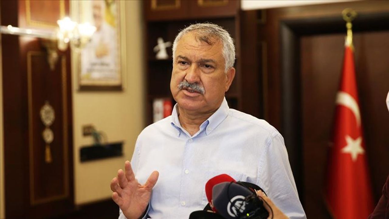 Adana Büyükşehir Belediye Başkanı Zeydan Karalar 'İstifa etmeyi düşünüyor musunuz?' sorusuna yanıt verdi