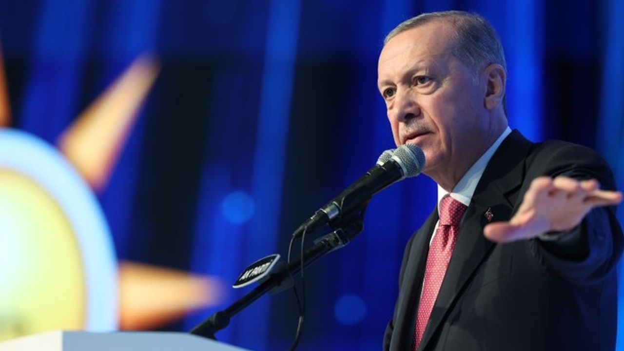 Cumhurbaşkanı Erdoğan'ın sözlerine Prof. Dr. Naci Görür'den cevap geldi: "Yine de aynı şeyleri söylüyorum. Sevgiyle"