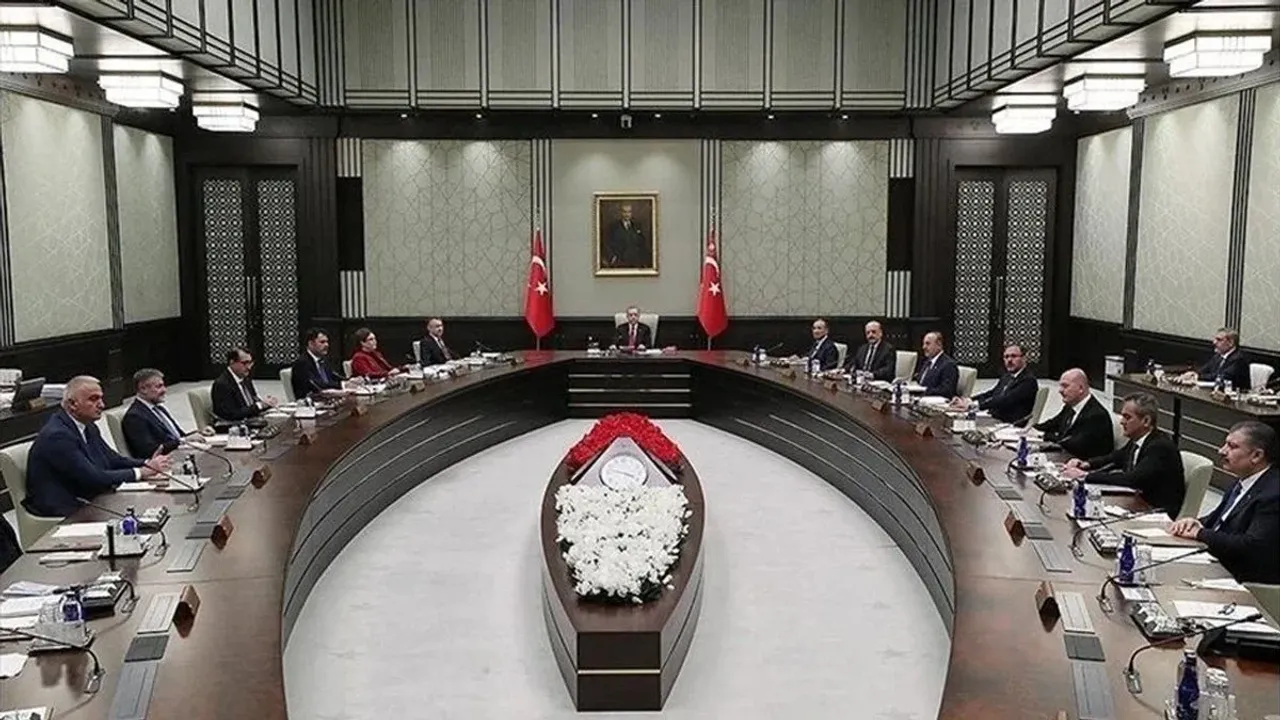 İddia: Erdoğan üç bakanı liste dışı bırakmış