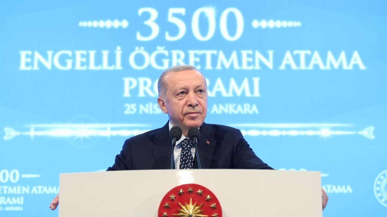 Cumhurbaşkanı Erdoğan'dan başöğretmen ve uzman öğretmen maaşı açıklaması
