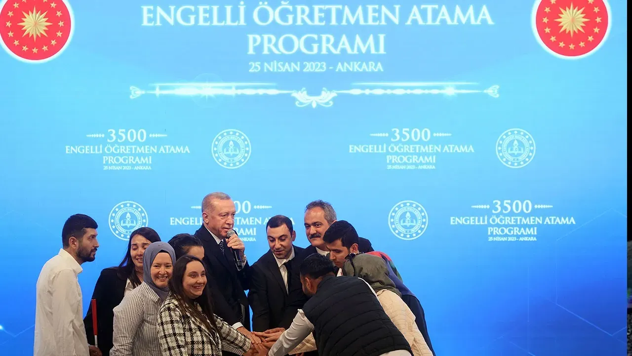 Engelli öğretmen atamasındaki yeni gelişmeyi Cumhurbaşkanı Erdoğan duyurdu