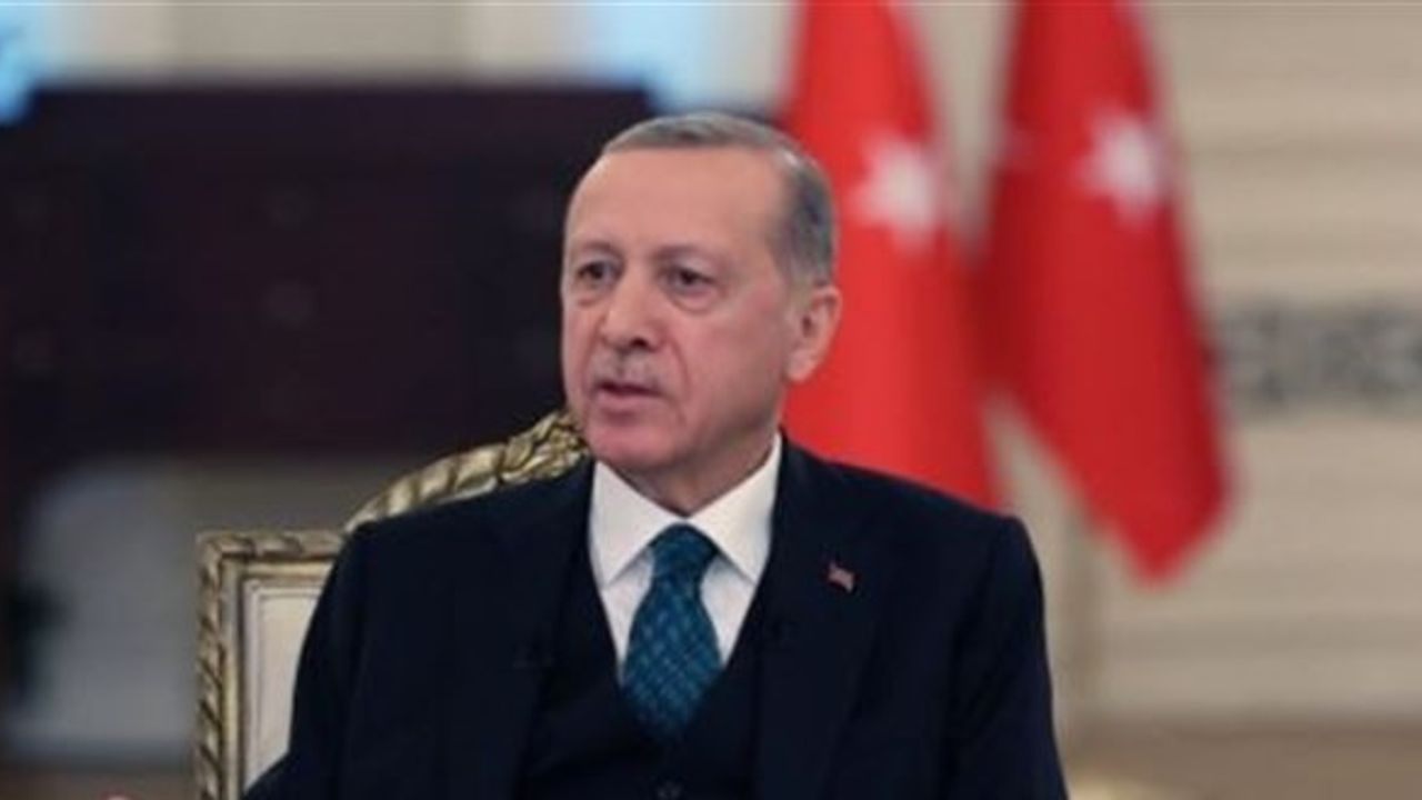 Cumhurbaşkanı Erdoğan canlı yayın esnasında rahatsızlandı
