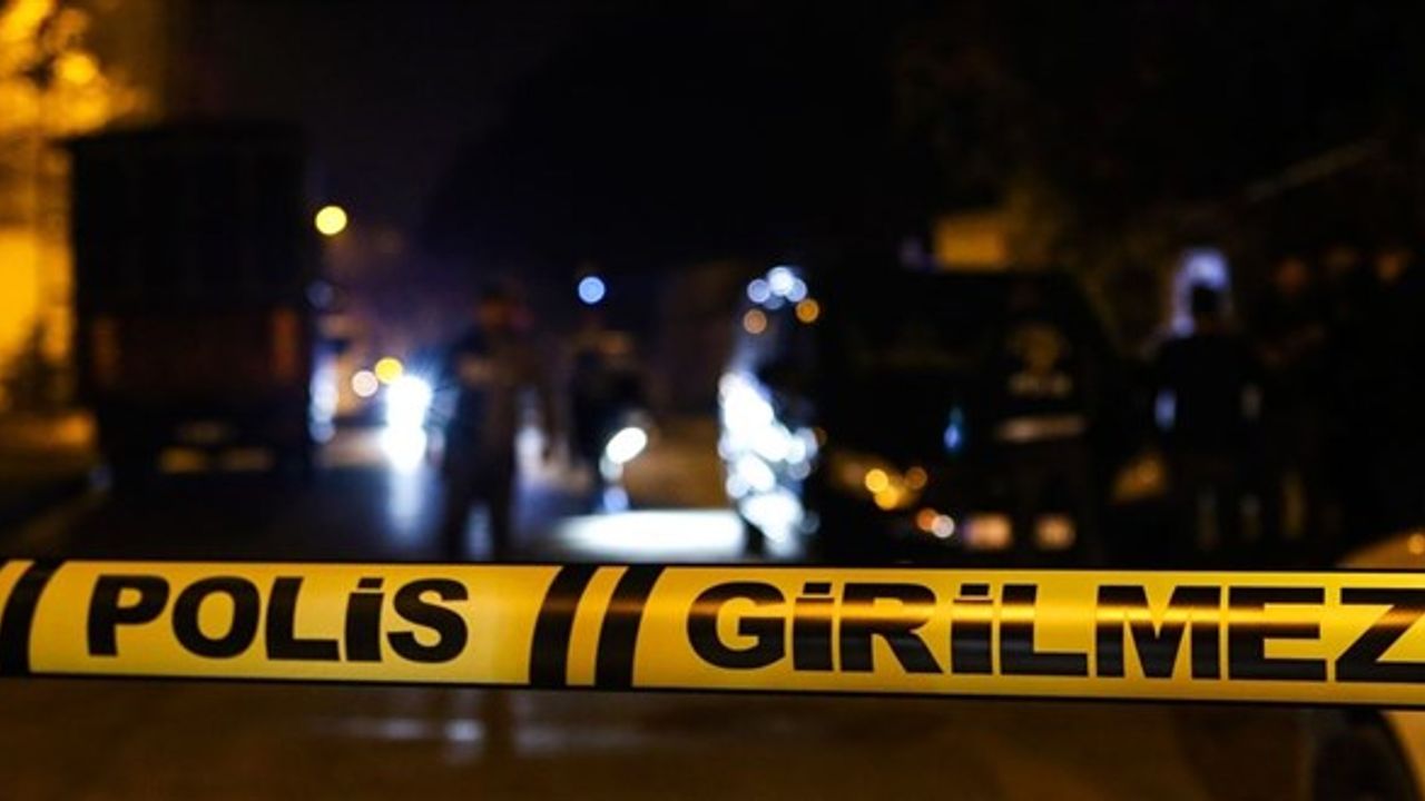 Gaziantep'te silahlı kavgada 1'i polis memuru 2 kişi öldü