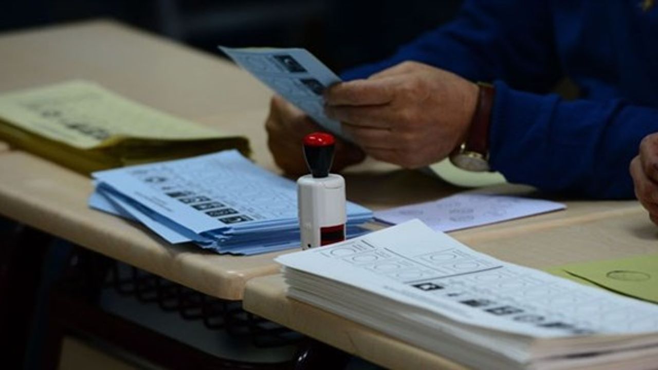 Cumhurbaşkanı adaylarının oy pusulasındaki yerleri resmi Gazete'de yayımlandı
