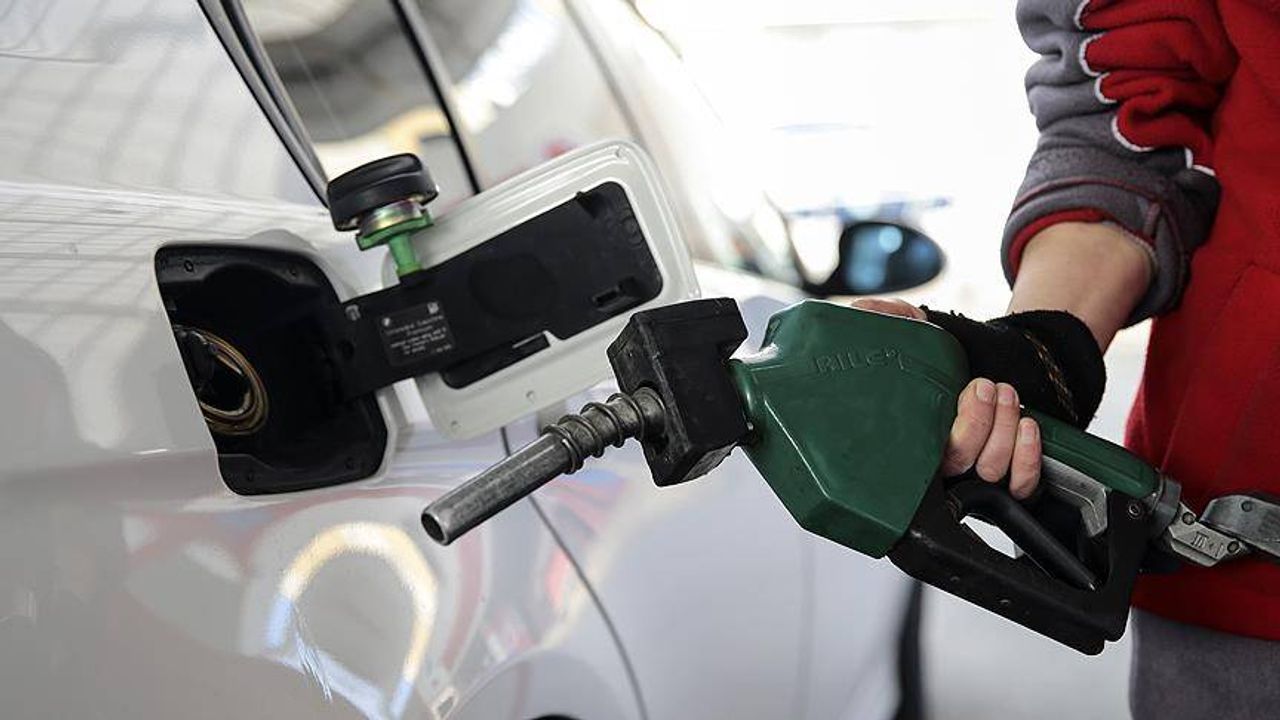 Benzine büyük zam geliyor! Güncel benzin ve motorin fiyatları (4 Nisan 2023)