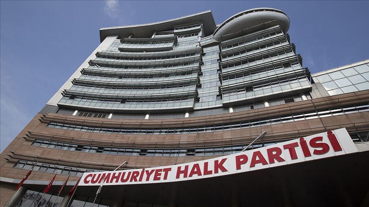 CHP Milletvekili adayı zehir zemberek sözlerle istifa etti: Yüzde 1 bile oy alamayacak partilere....