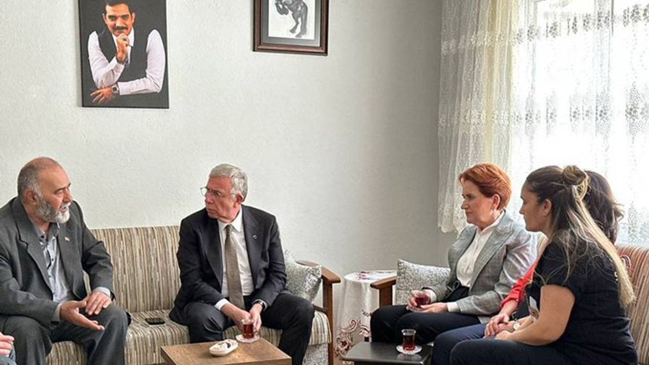 Meral Akşener ve Mansur Yavaş'tan Sinan Ateş'in ailesine ziyaret