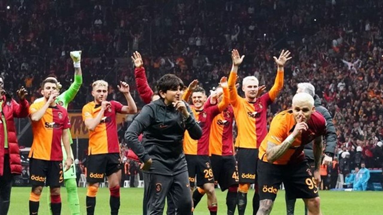 Galatasaray, Fenerbahçe ve Beşiktaş ile puan farkını 5'e çıkardı