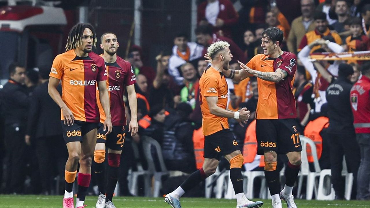 Galatasaray 3-0 Fenerbahçe'yi yendi