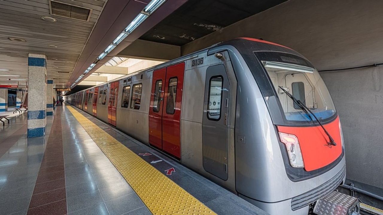 Mansur Yavaş duyurdu: Ankara'da 2 yeni metro projesi başlıyor!
