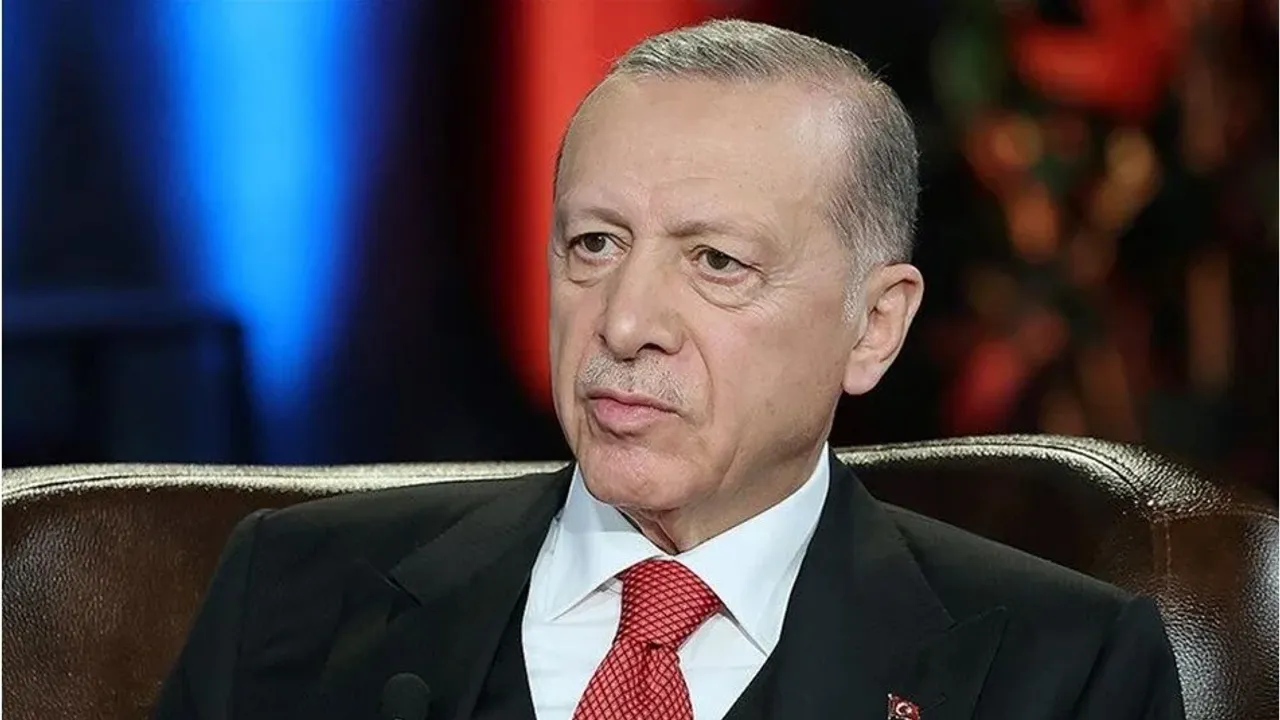Cumhurbaşkanı Erdoğan'dan Emekli Maaşlarına Zam Mesajı: Memurları İşaret Etti