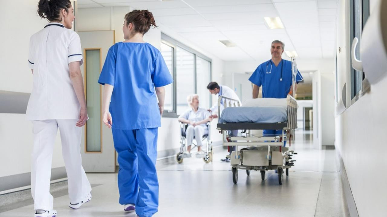 Kamu hastaneleri mülakatsız personel alımına başlıyor: Temizlik, güvenlik, röntgen teknisyeni...