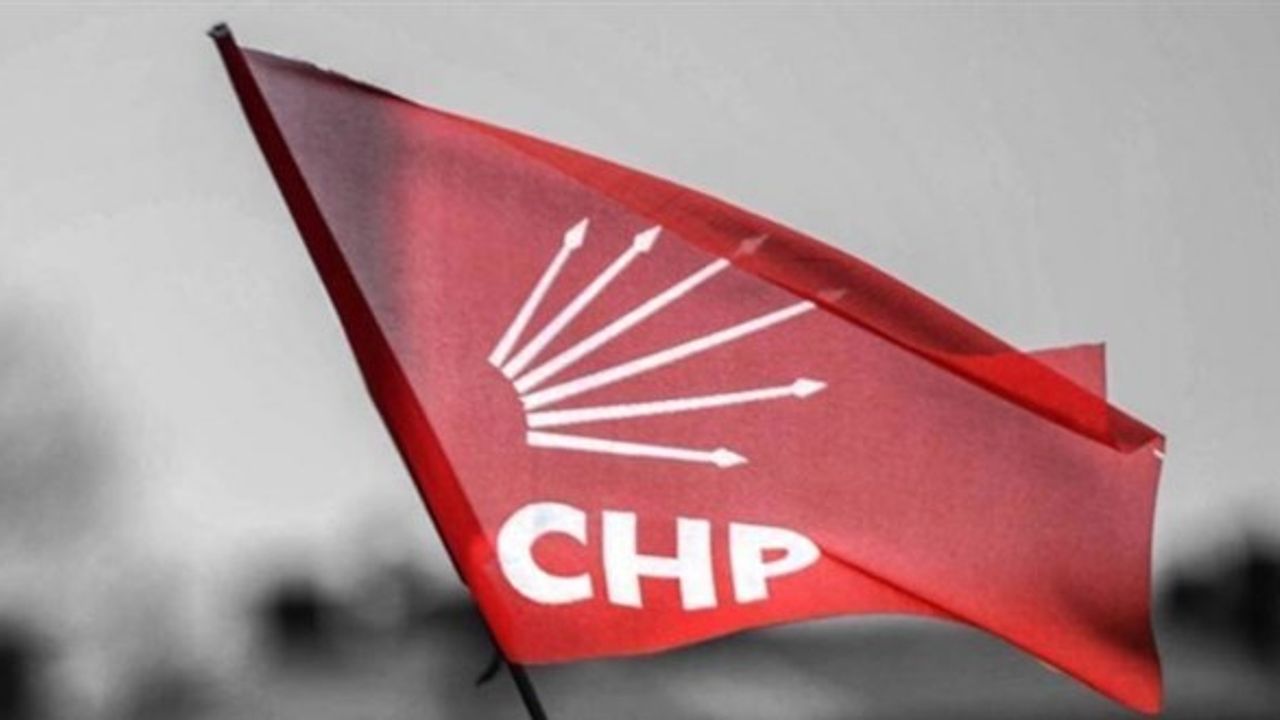 CHP'de kazan kanıyor: Yeniden aday gösterilmeyen başkan istifa etti! Kılıçdaroğlu destekçileri tasfiye ediliyor...