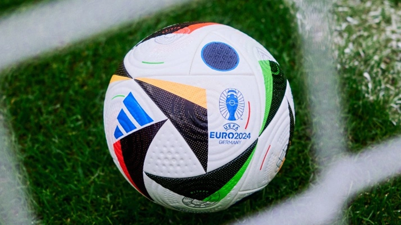 EURO 2024 maç topu görücüye çıktı: Üstün teknolojiyle donatıldı, ofsayt tarih olacak
