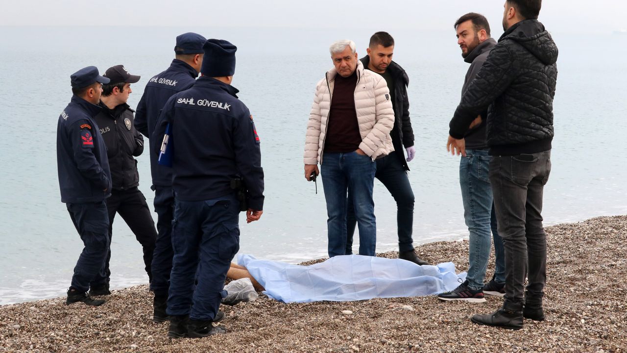Bir ayda dokuzuncu: Antalya'da sahile yine ceset vurdu