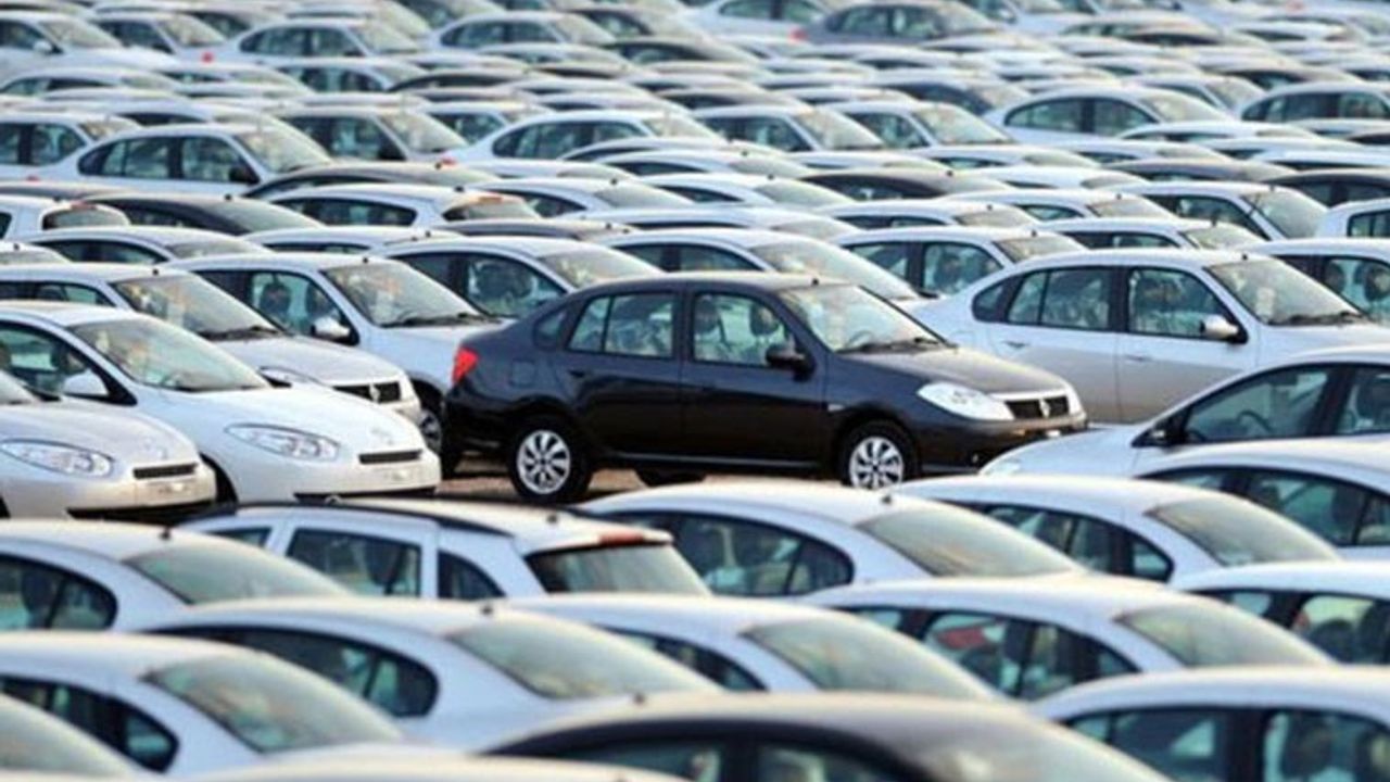 İkinci el otomobil piyasasında satışlar durdu: Bu araçlar 200 bin TL'nin altına düştü