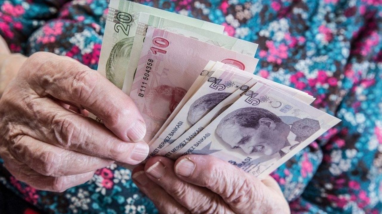 İşçi emeklisi bir maaş kaybedecek