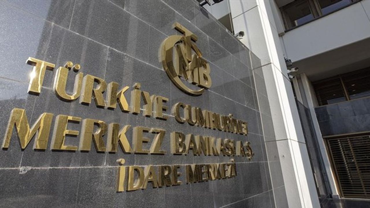 Merkez faizi 38'e düşürdü, bankalar 46 verdi
