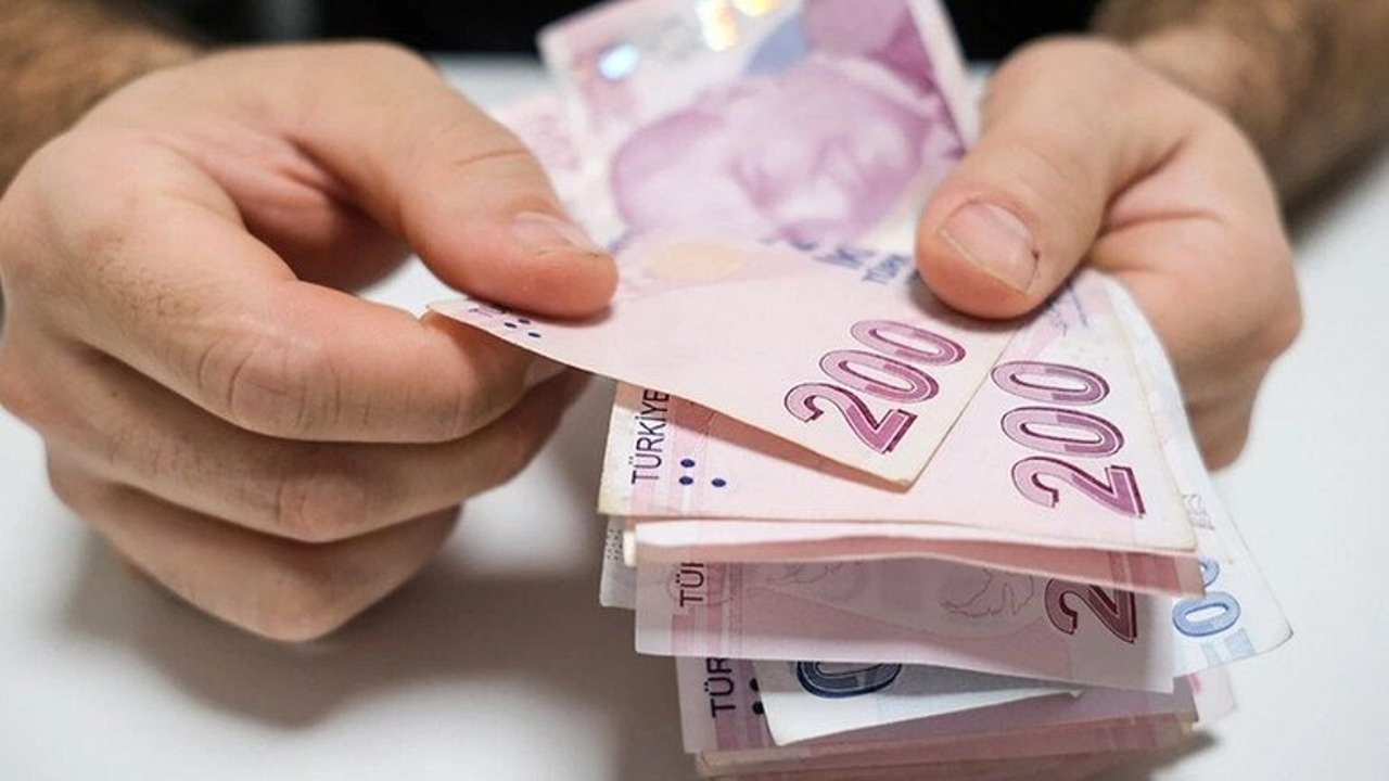 Bankaların mevduat yarışı kızıştı: 1 milyon TL’nin getirisi asgari ücreti geçti