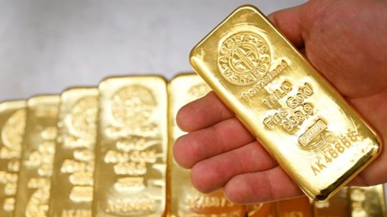 Altın Fiyatları Haftaya Yükselişle Başladı: Rekorlar Peş Peşe Geldi