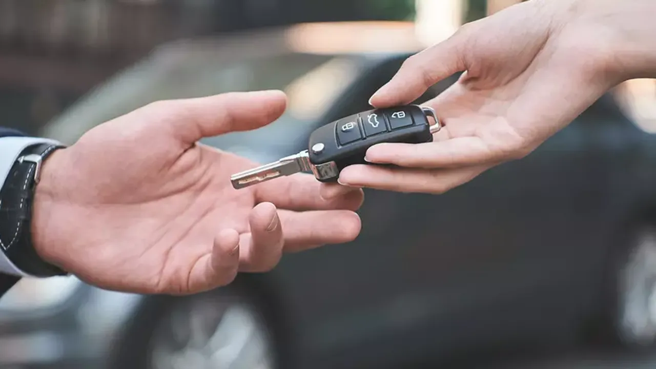 Yıl sonu otomobil kampanyaları hızlandı! İkinci elde en düşük fiyat 725 bin TL