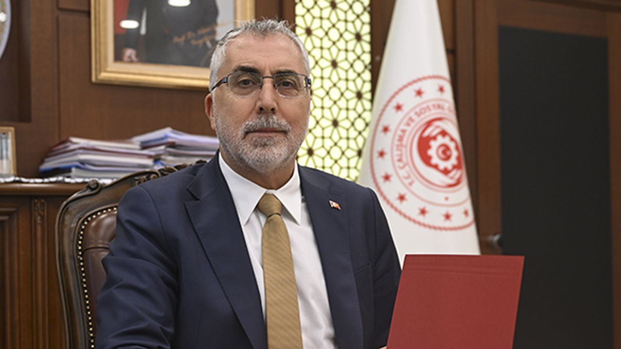 Bakan Işıkhan: SGK’ya mülakatsız 1000 sözleşmeli personel alınacak