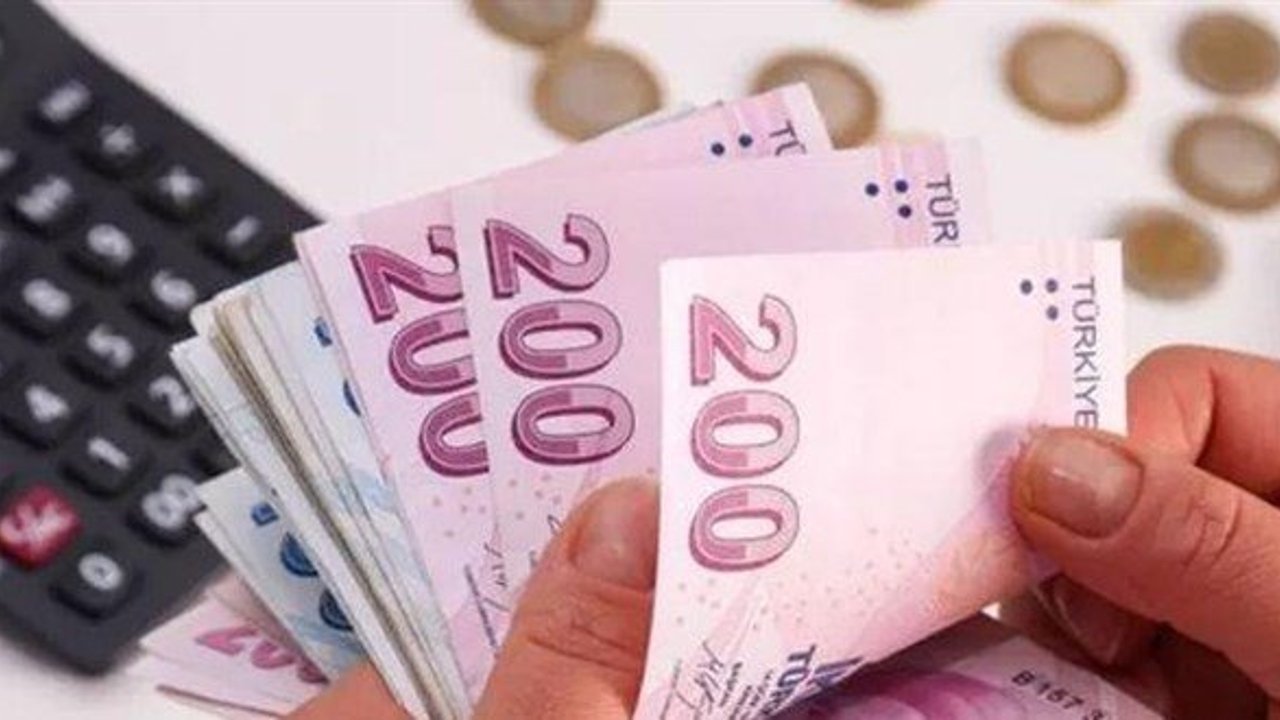 Emeklilere bayram ikramiyesi tuzağı: Hesaplar boşaltılıyor