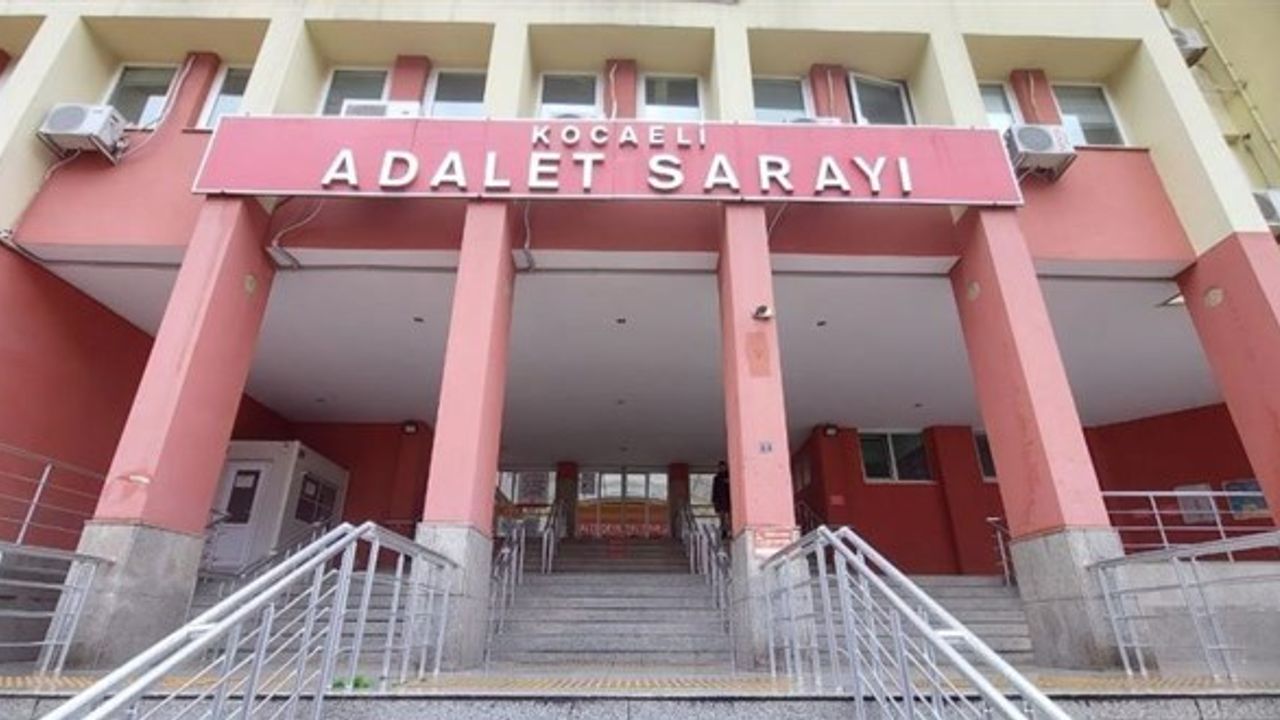 Kocaeli Adliyesi’nde adli emanet skandalı: 2 kilo altın ve 6 bin 400 dolar zimmete geçirilmiş