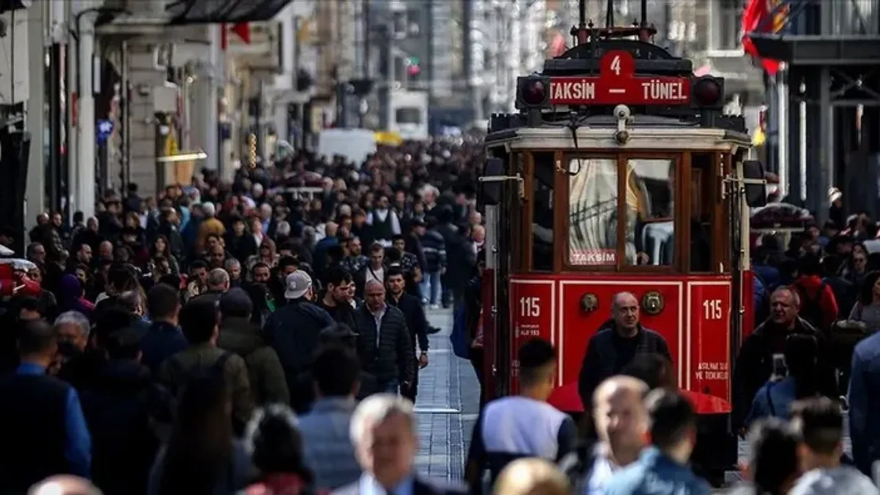 TÜİK açıkladı: İstihdam arttı, ücretler yükseldi