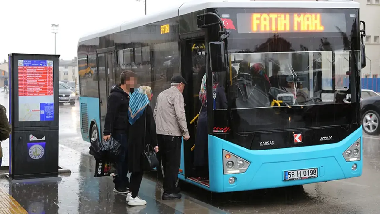 365 günde 3 bin 365 kez otobüse bindi: Belediye uyardı