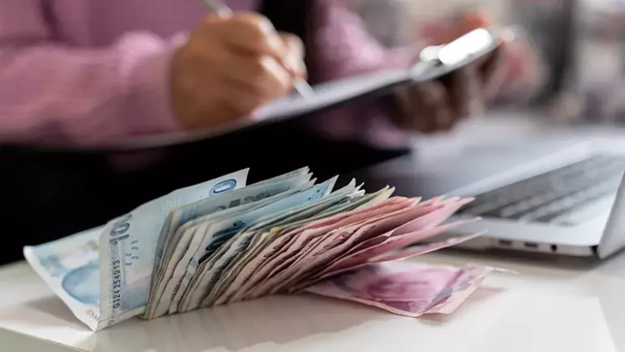 Bankalar Ramazan Bayramı öncesi duyurdu: Emekli promosyonu 50 bin TL’ye kadar çıktı