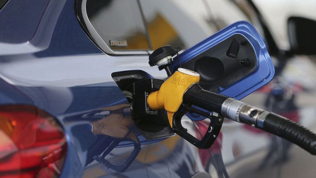 Akaryakıta yeni zam yolda: Motorin ve benzinde artış bekleniyor, Eşel Mobil devre dışı kalabilir