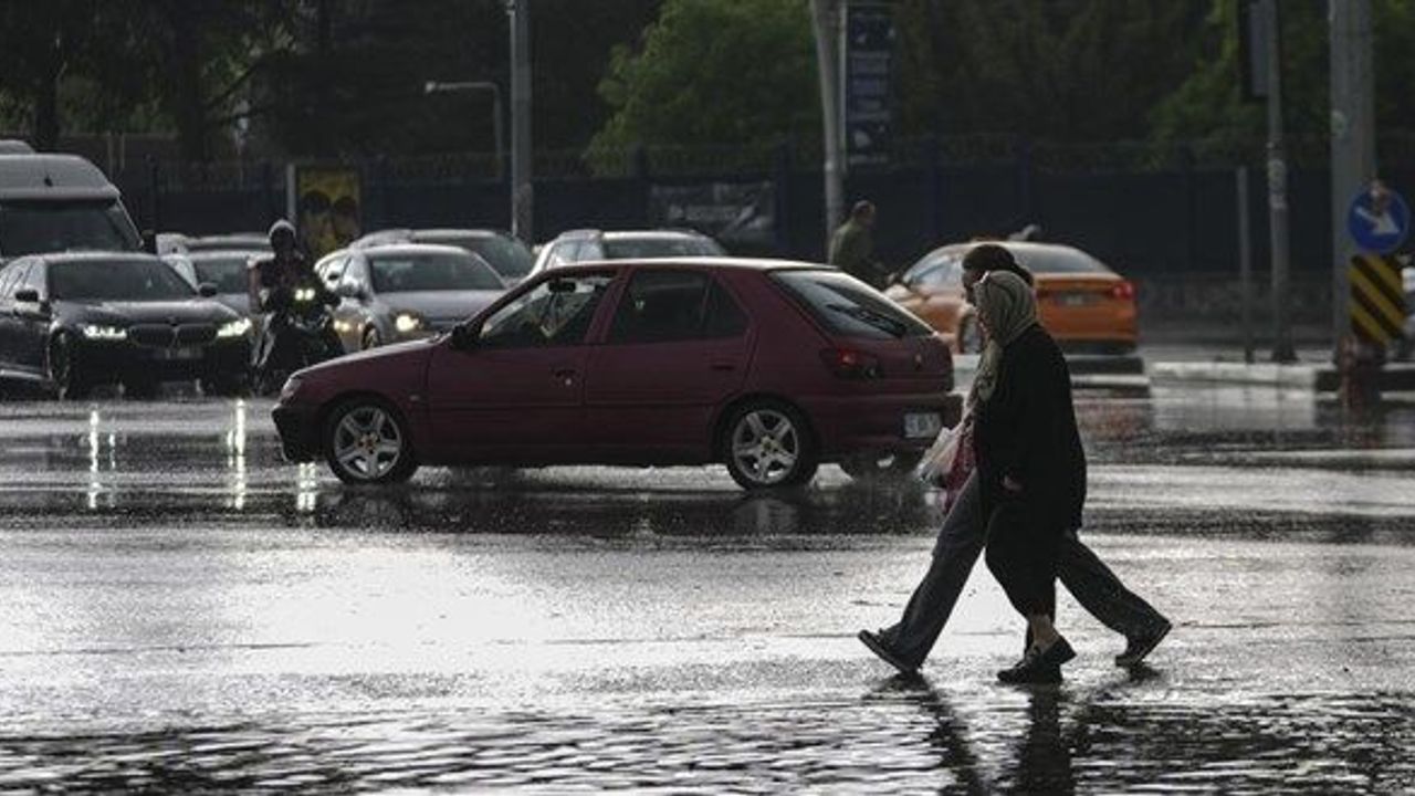 Ankara Valiliği’nden Sağanak Yağış Uyarısı: Kuvvetli Yağış Bekleniyor