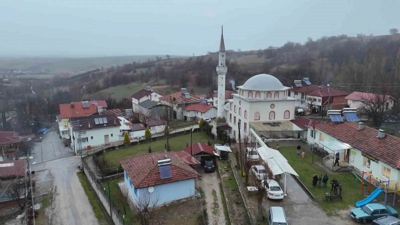 Her kadın böyle köy ister! 140 haneli köyde ilginç gelenek