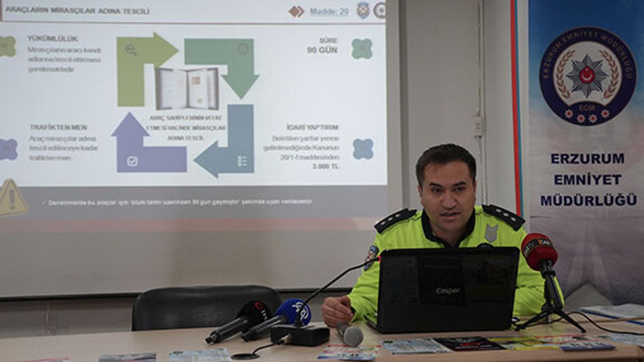 Erzurum’da yeni trafik düzenlemesi sonrası ilk ceza polise kesildi